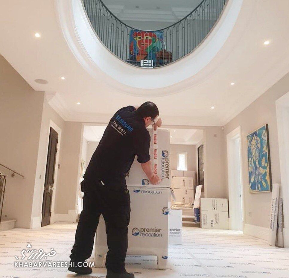 آشنایی با مردی که زندگی را برای ستارههای فوتبال آسانتر میکند/ از جابهجایی لامبورگینی و پلیاستیشن تا درآوردن بازیکنان از تنهایی!