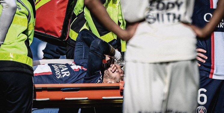 تصاویر| اشک‌های نیمار بعد از اتفاق غیرمنتظره وسط بازی پاریس/ مصدومیت ترسناک ستاره برزیلی قبل از بازی بزرگ  