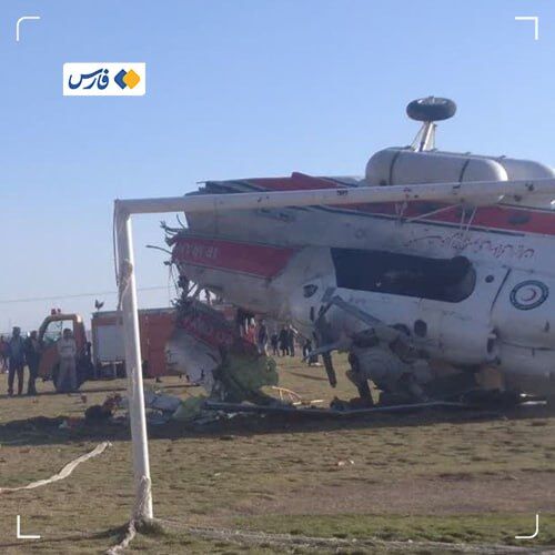 عکس| نمایی دیگر از حادثه وحشتناک سقوط هلی‌کوپتر وزیر ورزش و جوانان در یک ورزشگاه