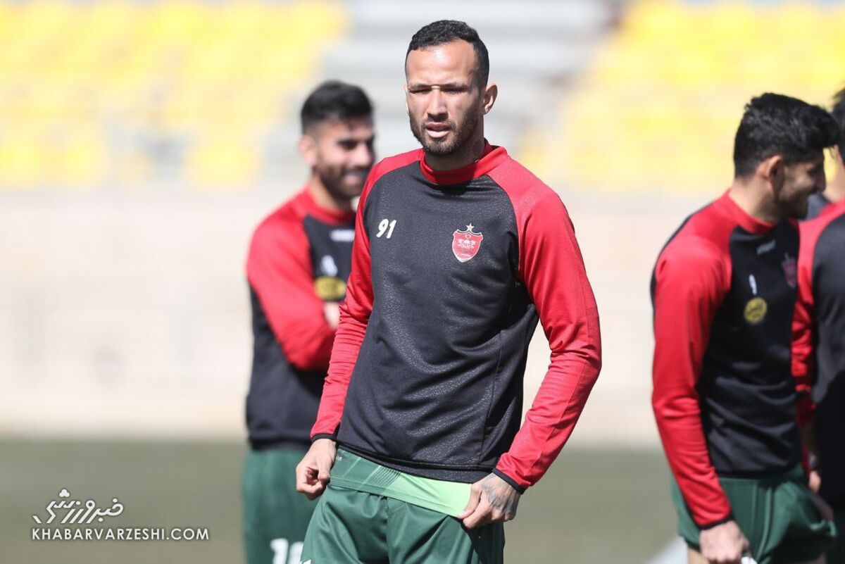 مهاجم جنجالی در تدارک سفر به دبی/ ماجرای لوکادیا برای پریرا تکرار شد لئاندرو پریرا