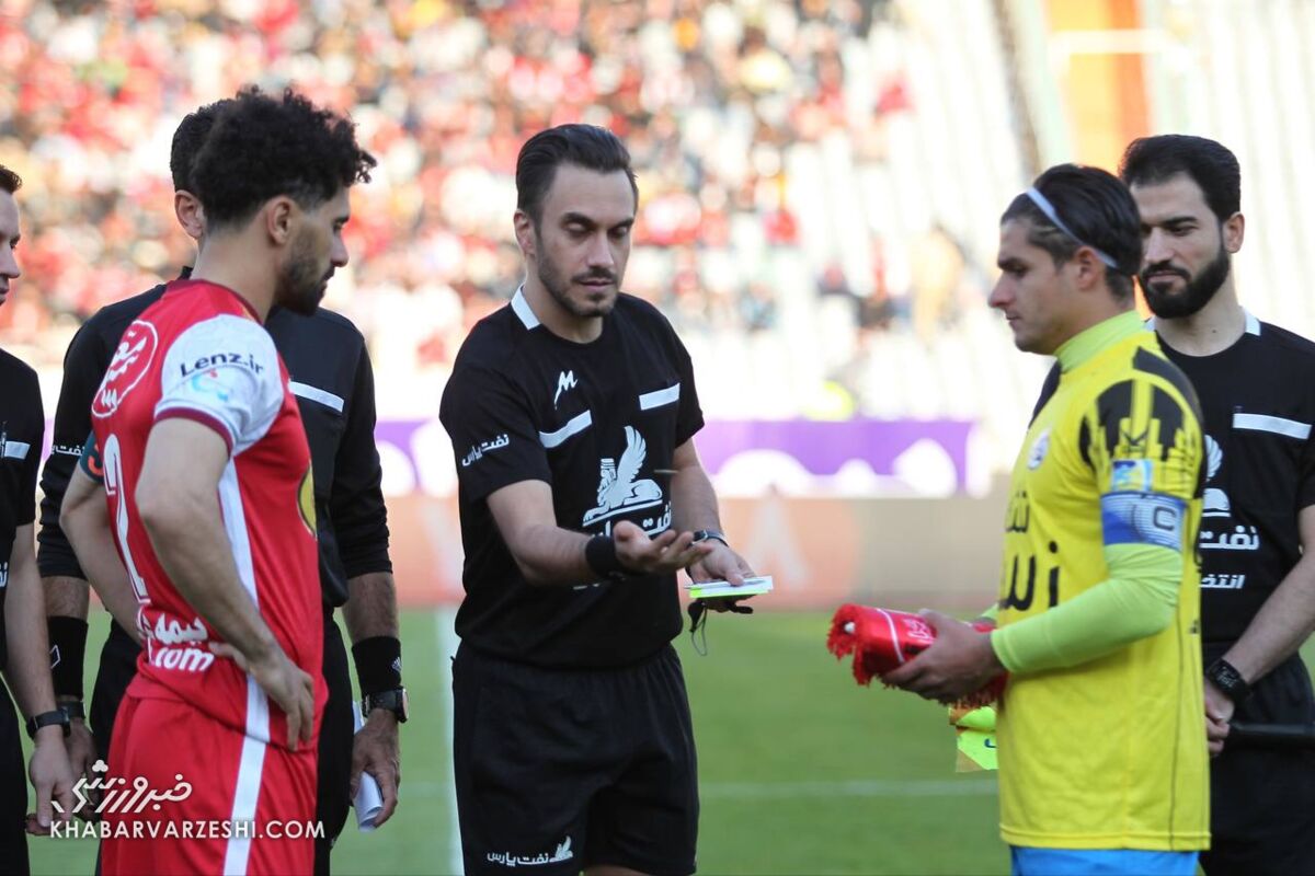 اختلاف فاحش دستمزد داوران ایرانی در مقایسه با اروپا/ حقوق لالیگا ۲۵۰ برابر ایران!