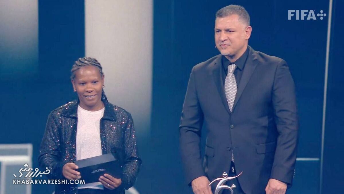 گفتوگوی خصوصی علی دایی با اینفانتینو درخصوص سوال بیجواب مردم ایران/ واکنش شهریار به بازگشت به فوتبال و تیم ملی؛ همهچیز دست خداست! گفتوگوی خصوصی علی دایی با اینفانتینو درخصوص سوال بیجواب مردم ایران/ واکنش شهریار به بازگشت به فوتبال و تیم ملی؛ همهچیز دست خداست!