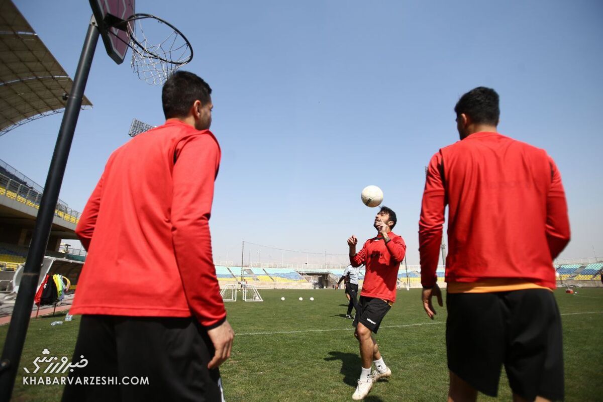 عکس | بازیکن پرسپولیس بسکتبالیست شد