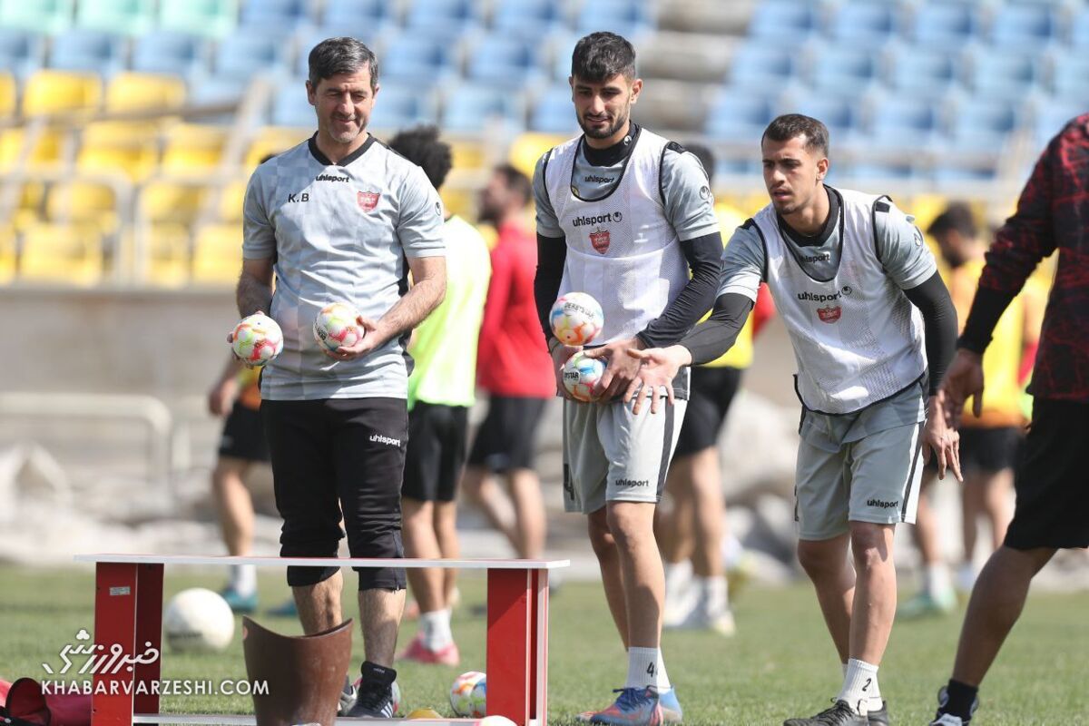 تصاویر| اختراع جدید کریم باقری در تمرین پرسپولیس
