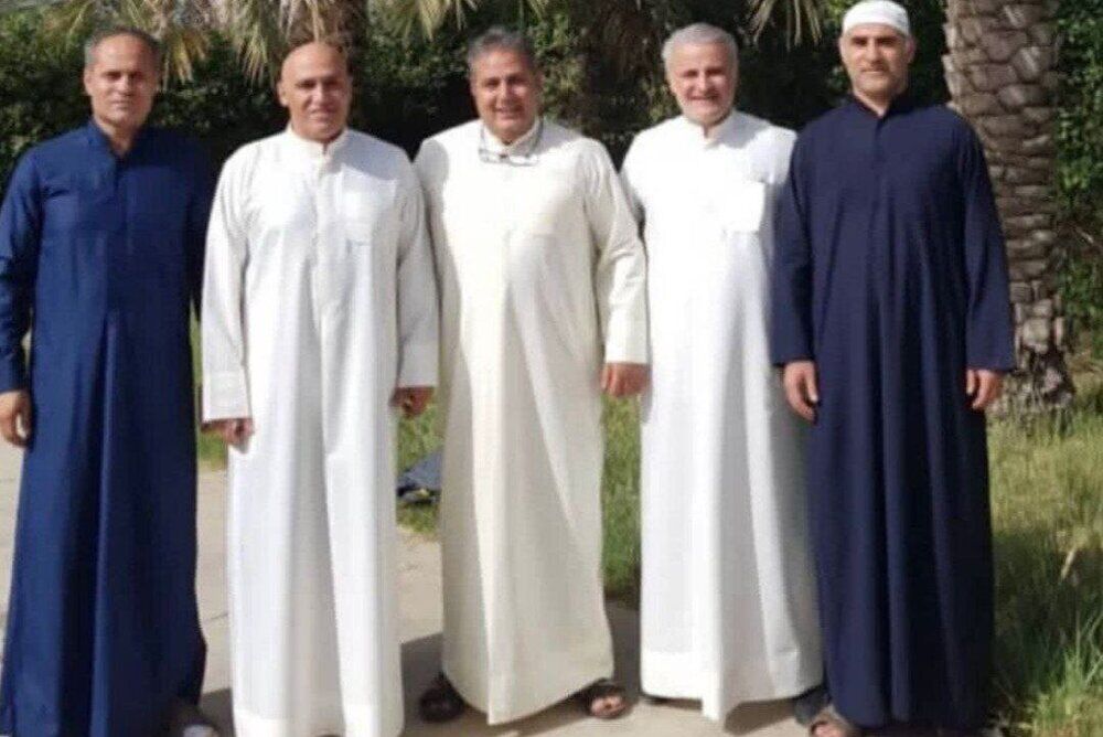 عکس| تیپ عربی منصوریان در اهواز/ دلبری علی منصور برای هواداران فولاد