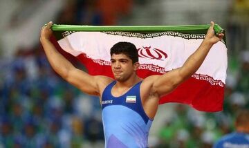 کولاک یزدانی مقابل کشتی‌گیر میزبان/ ۳ طلای ایران در مسابقات جهانی