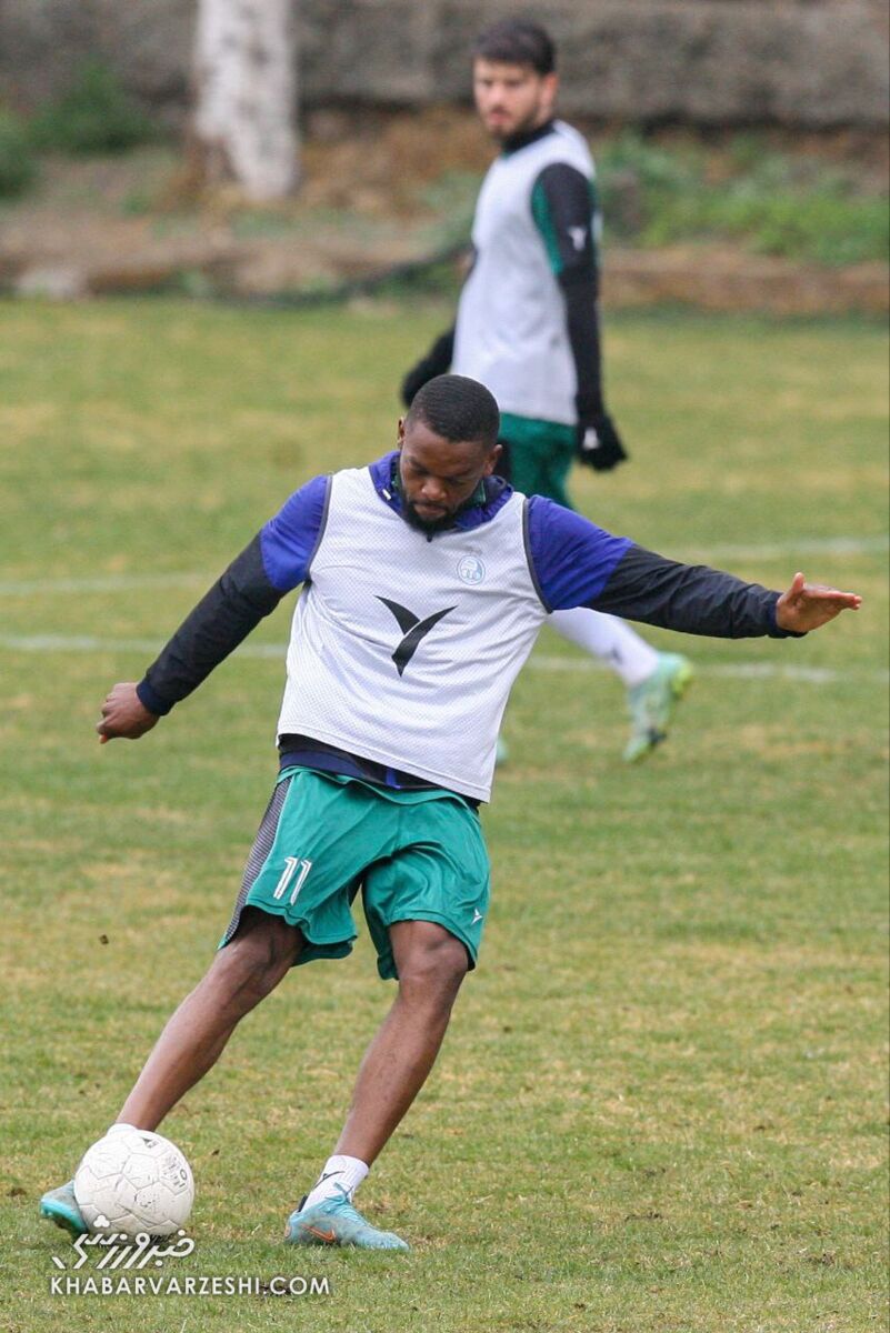 عکس| گلزن استقلال به بازی گلگهر رسید؛ چراغ سبز یامگا به کادرفنی
