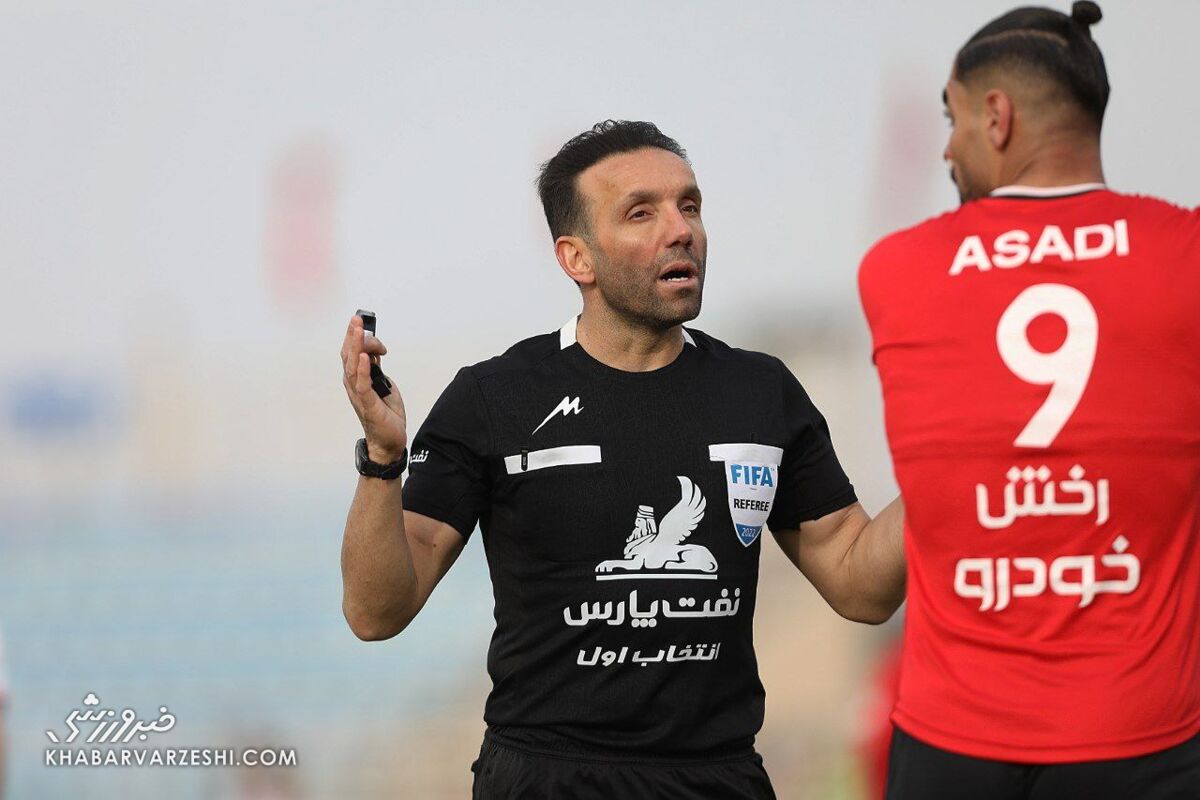 ۳ نامزد قضاوت دربی مشخص شدند/ داوران باتجربه برای بازی استقلال و پرسپولیس