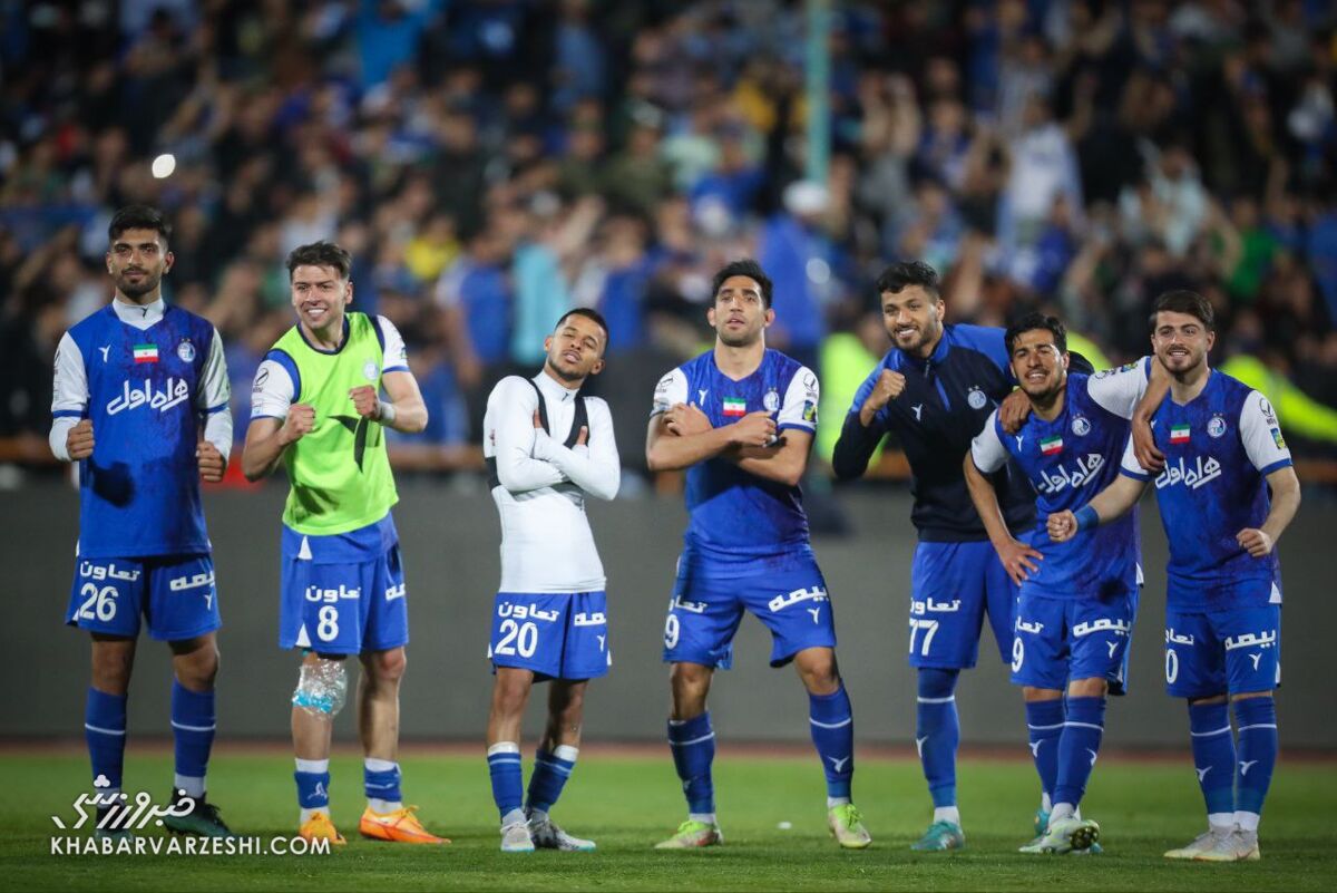 عکس | استقلالی ها دسته جمعی مانکن شدند/ ژست خاص شاگردان ساپینتو بعد از کامبک عجیب