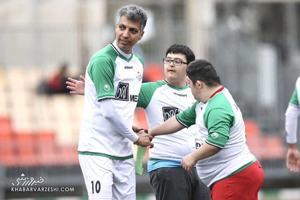 فردوسیپور: VAR نه، بگویید ویدیو چک!/ رقابت در لیگ نخبگان آسیا با این بودجه غیرممکن است فردوسیپور: VAR نه، بگویید ویدیو چک!/ رقابت در لیگ نخبگان آسیا با این بودجه غیرممکن است