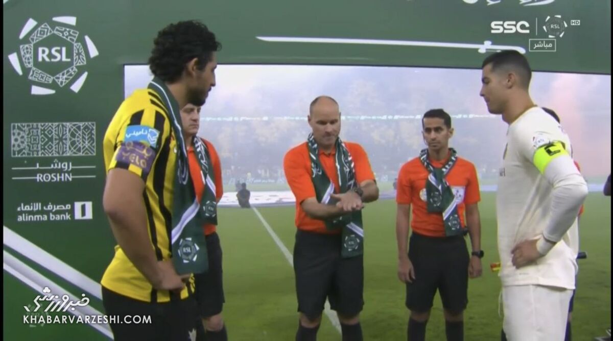 دشمن مسی، در کنار رونالدو!/ بازی فوقحساس با داور معروف