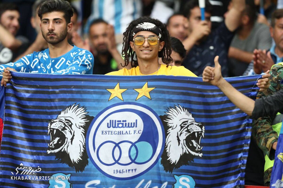 آبیپوشان و دیدار با هواداران پس از ۱۴۲ روز/ از دربی تلخ تا دربی تهرانیها! آبیپوشان و دیدار با هواداران پس از ۱۴۲ روز/ از دربی تلخ تا دربی تهرانیها!