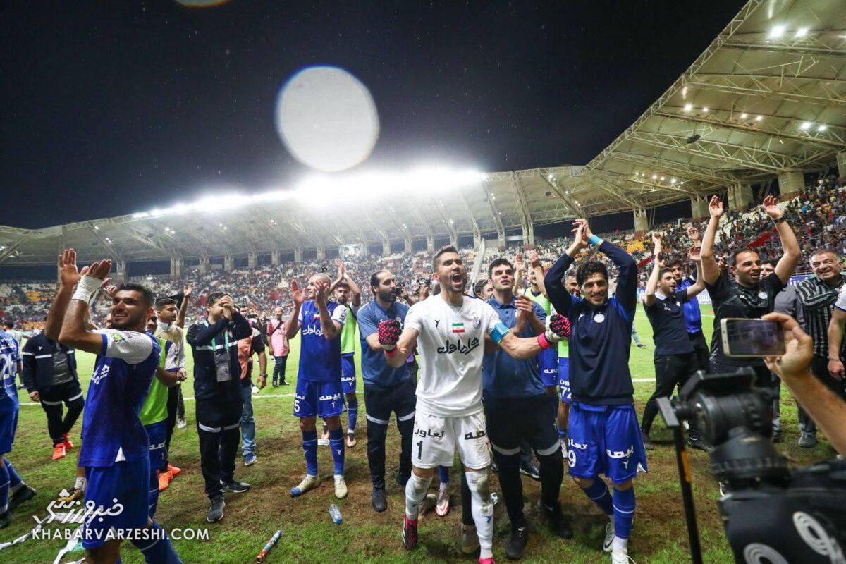 کلاه ساپینتو جذابیتش را قویتر کرد/ با دلیل میگویم طارمی و آزمون هیچ مشکلی با قلعهنویی پیدا نمیکنند/ دولت به استقلال لطف نمیکند بلکه وظیفه اش است