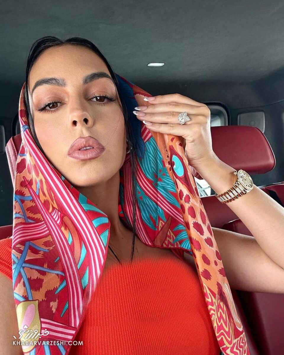 حجاب عجیب جورجینا در عربستان سوژه شد