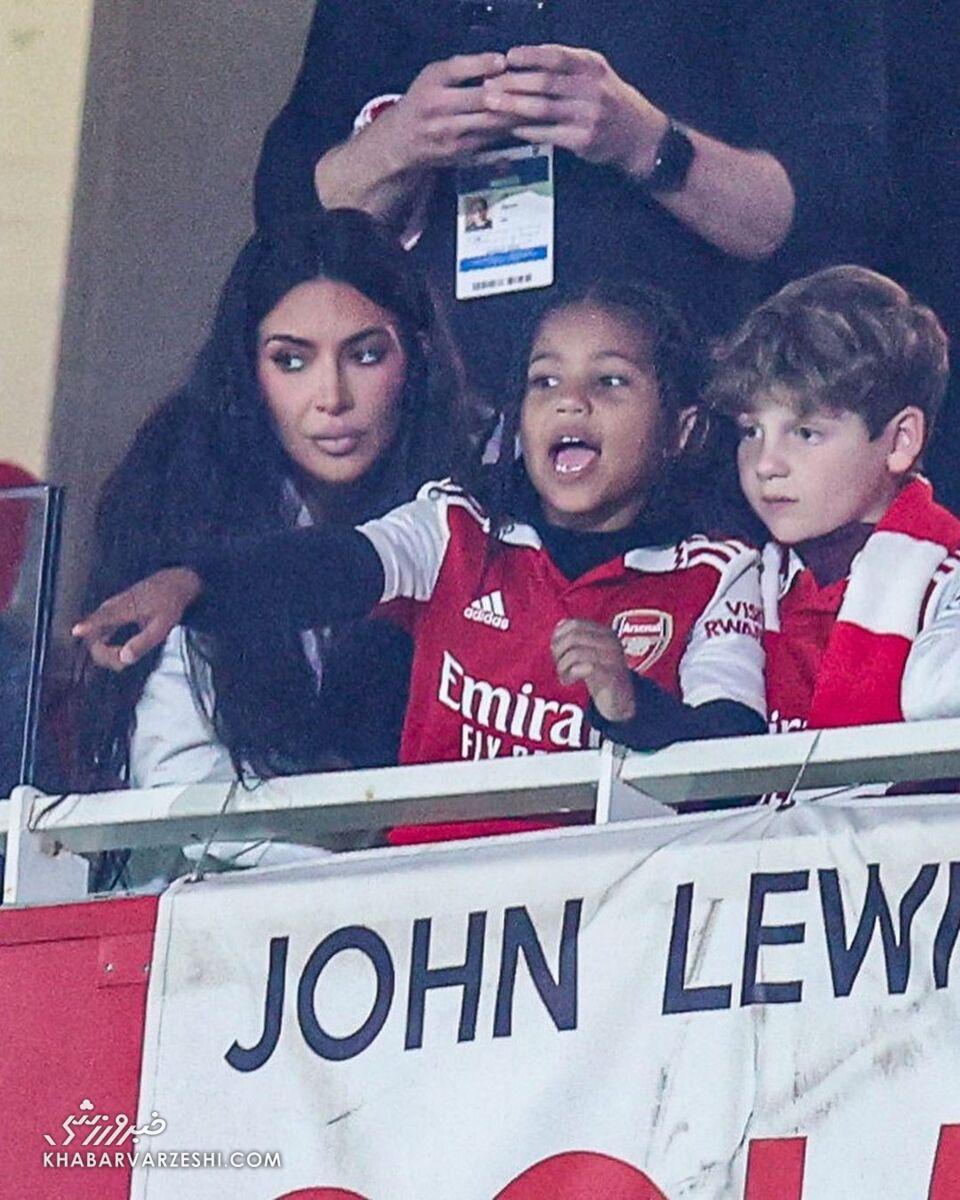 کیم کارداشیان و پسرش سینت