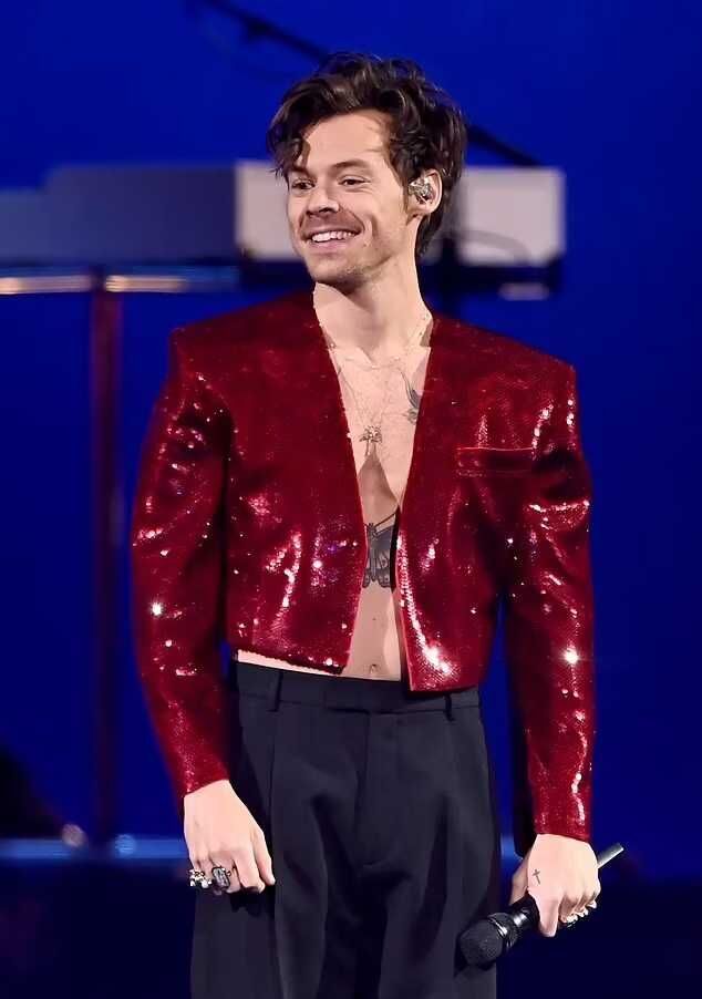 تصاویر| تاریخ مرگ کریس رونالدو و کیم کارداشیان/ پیشبینی عجیب با «ماشینحساب مرگ»!