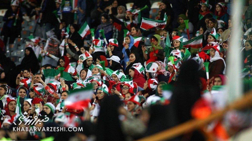 تصاویر زنان ایرانی و روسی در ورزشگاه آزادی