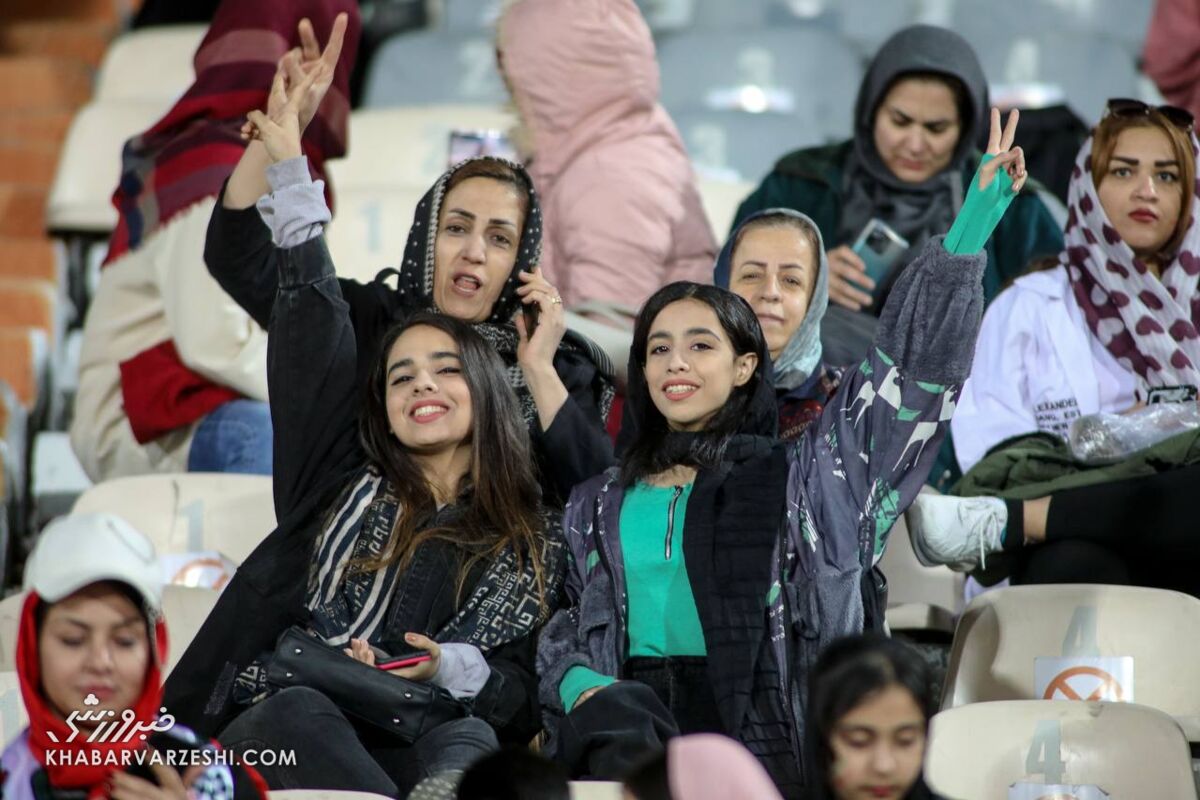 وعده تاج به هواداران فوتبال/ بازیهای لیگ با حضور تماشاگران زن؟ وعده تاج به هواداران فوتبال/ بازیهای لیگ با حضور تماشاگران زن؟
