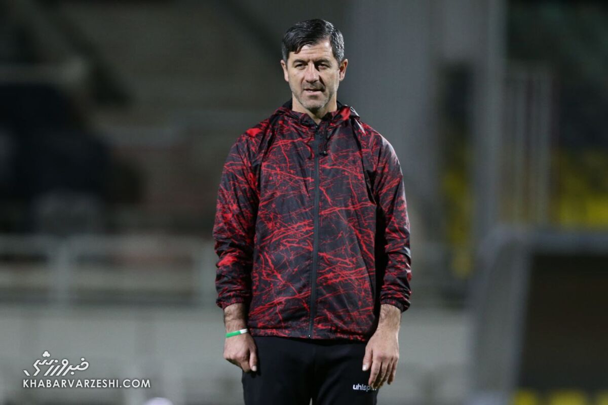 خبرورزشیگردی| کریم باقری: تابستانها شاگرد بنا بودم/ اگر جای علی دایی بودم سرمربی تیم ملی نمیشدم/ ما را در منامه چیزخور کردند! خبرورزشیگردی| کریم باقری: تابستانها شاگرد بنا بودم/ اگر جای علی دایی بودم سرمربی تیم ملی نمیشدم/ ما را در منامه چیزخور کردند!