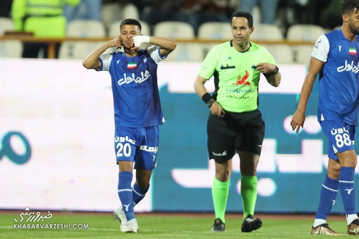 عکس| کنایه معنادار ستاره استقلال به قلعهنویی؟