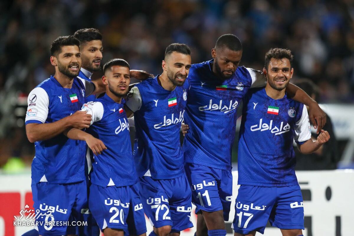 پرویز برومند: باید به تنهاترین تیم تاج تاریخ تعظیم کرد/ استقلال به سه دلیل باید قهرمان ایران شود/ بازیکنان ساپینتو به این نتیجه رسیدند که هیچکس کمکشان نمیکند