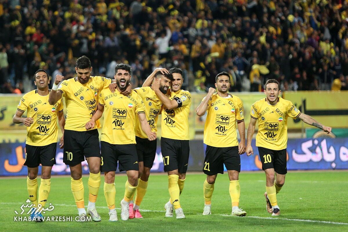 التماس دعای استقلالی ها و پرسپولیسی ها برای سرمربی و بازیکنان تراکتور؛ سپاهانِ صدرنشین را متوقف کنید!