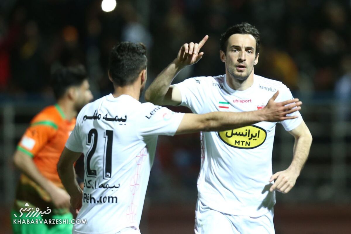 امید پرسپولیس برای قهرمانی به یک غریبه/ گلمحمدی تاجگذاری میکند؟