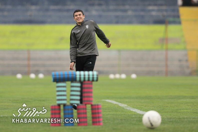 عکس| اقدام ویژه برای یک پرسپولیسی که عاشق شوت زدن است!