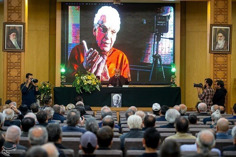 سخنرانی پرویز پرستویی در مراسم کیومرث پوراحمد