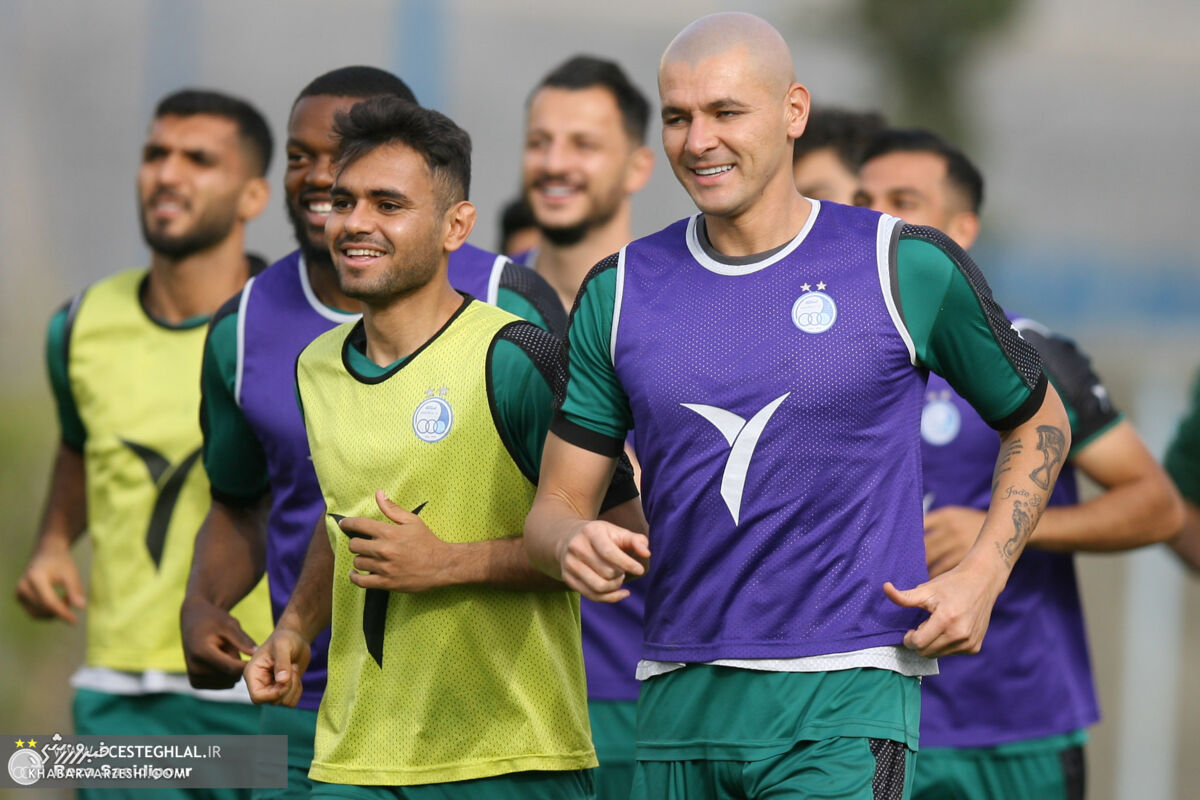 عکس| خالکوبیهای عجیب ستاره خارجی استقلال