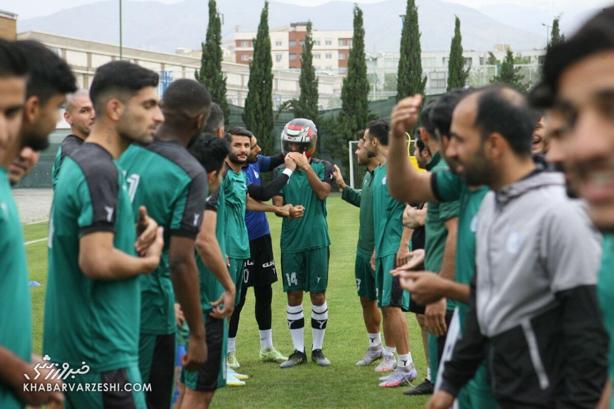 عکس| سورپرایز دستهجمعی برای گلادیلاتور استقلال/ ابتکار جالب برای ورود به تونل وحشت!