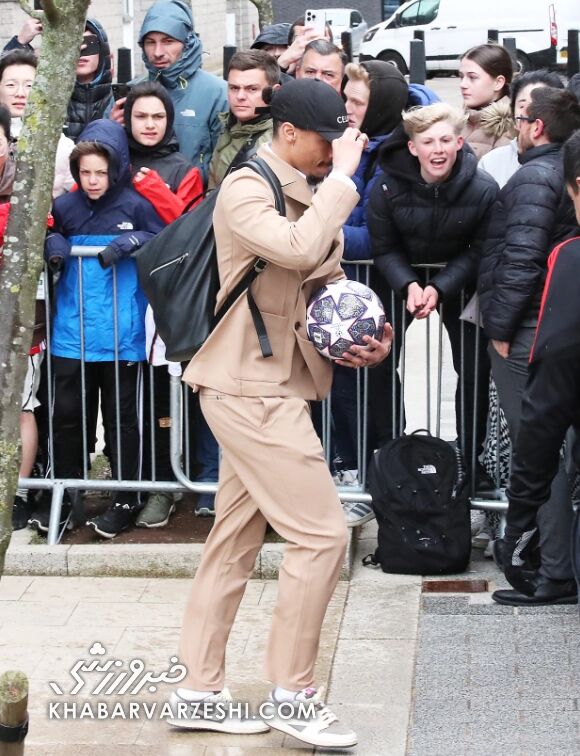 تصویری از برخورد دو ستاره قرمزها بعد از درگیری عجیب/ محرومیت پس از حضور در تمرین!