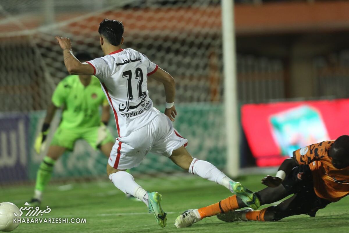 خط و نشان ستاره پرسپولیس قبل از دربی/ غافلگیری کادر فنی سرخها از پیام غیرمنتظره