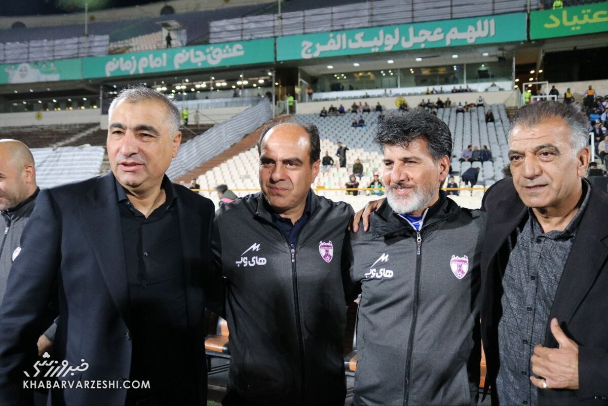 به یک شرط حاضریم با پرسپولیس در آزادی بازی کنیم/ جام حذفی را به پرسپولیس بدهید و همه را خلاص کنید/ نمیخواهیم به سرنوشت پیکان دچار شویم به یک شرط حاضریم با پرسپولیس در آزادی بازی کنیم/ جام حذفی را به پرسپولیس بدهید و همه را خلاص کنید/ نمیخواهیم به سرنوشت پیکان دچار شویم