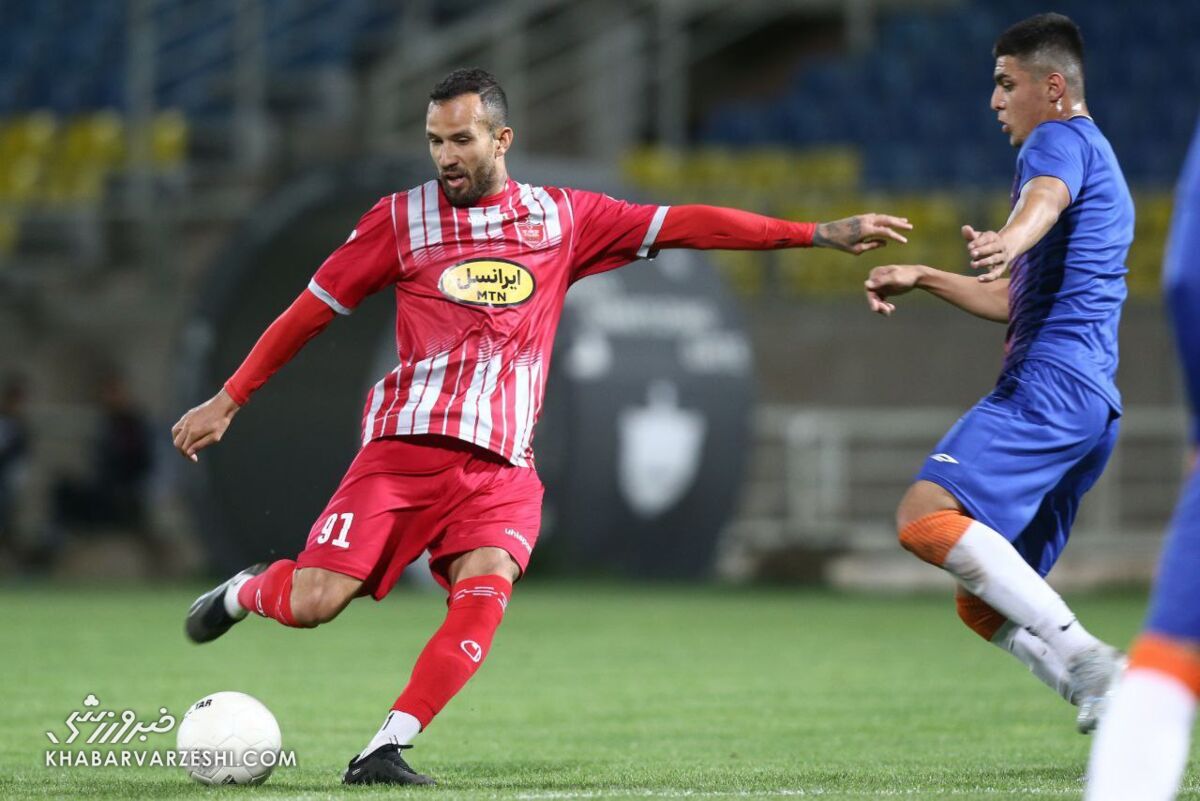 آمار ضعیف جانشین لوکادیا در تیم قهرمان!/ مهاجم پرسپولیس گلمحمدی را به شدت ناامید کرد