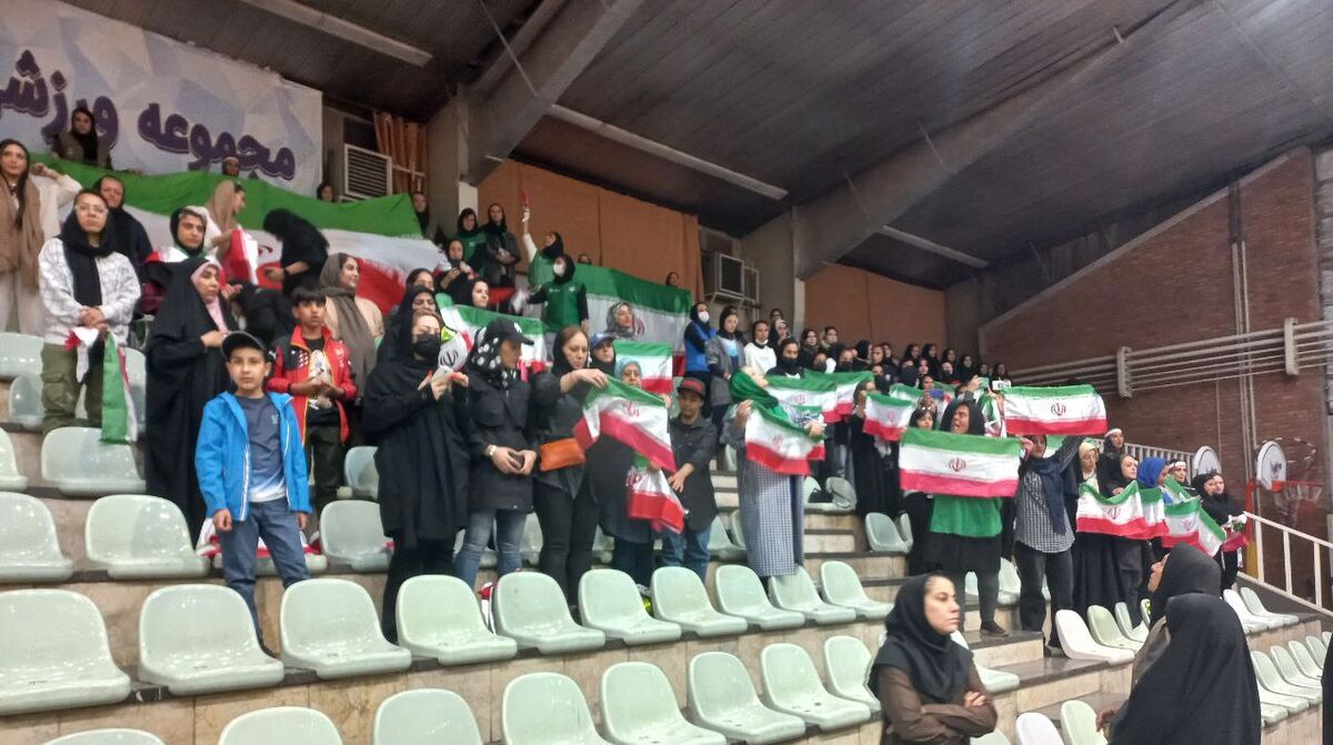 تصاویر| کامبک تیم ملی فوتسال با تشویق زنان!/ شاهکار شاگردان شمسایی با تبدیل شکست به پیروزی مقابل تیم چغر آسیا