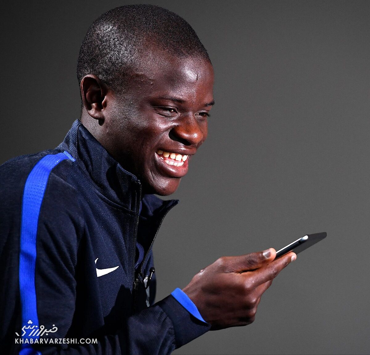 تصاویری از تفاوت شگفتانگیز سبک زندگی بسیار متفاوت کانته و بنزما/ از مینی کوپر ۱۰ هزار پوندی ستاره چلسی تا کلکسیون ۶ میلیون پوندی خودروهای مهاجم رئال