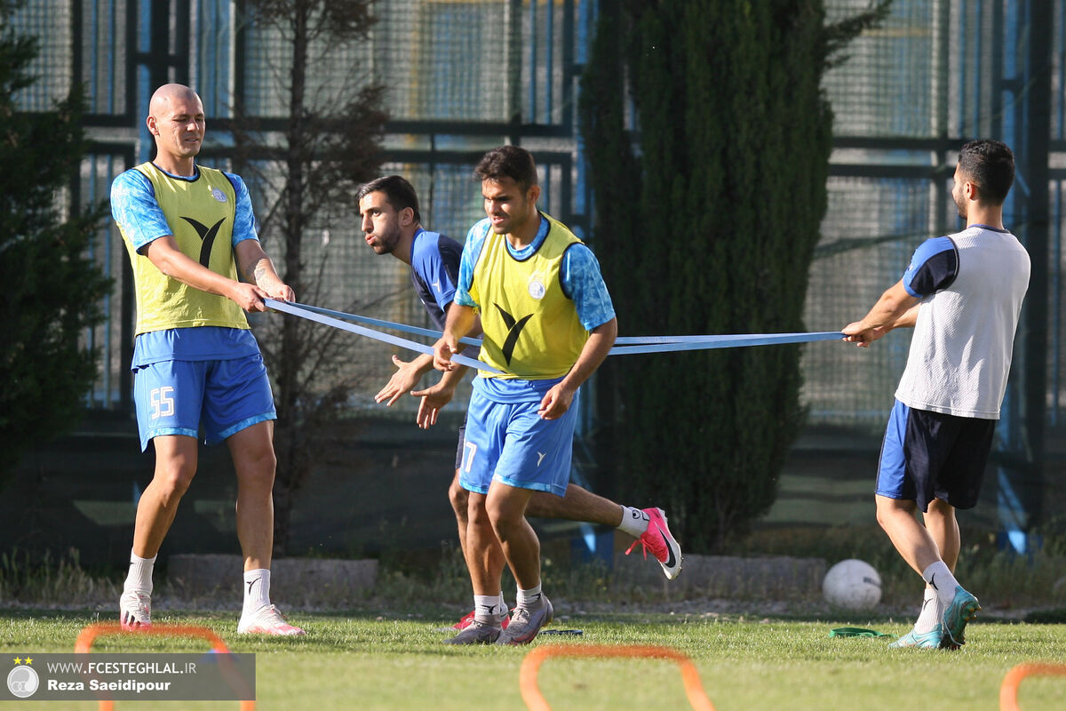 عکس| تمرینات گلادیاتوری استقلالیها برای دربی