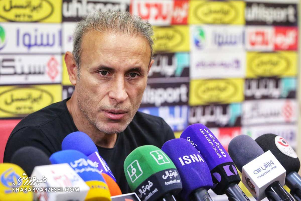 واکنش یحیی گلمحمدی به حضور دونادونی روی نیمکت پرسپولیس/ این همه بیسلیقگی نشان میدهد که اولویت، فوتبال نیست! واکنش یحیی گلمحمدی به حضور دونادونی روی نیمکت پرسپولیس/ این همه بیسلیقگی نشان میدهد که اولویت، فوتبال نیست!