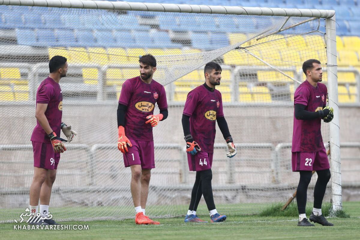 تصاویر| چهره مشترک پرسپولیسیها قبل از دربی/ ۲ مهمان ویژه به سرخها اضافه شدند!