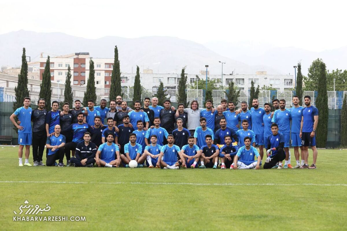 عکس| اقدام دستهجمعی استقلالیها قبل از دربی