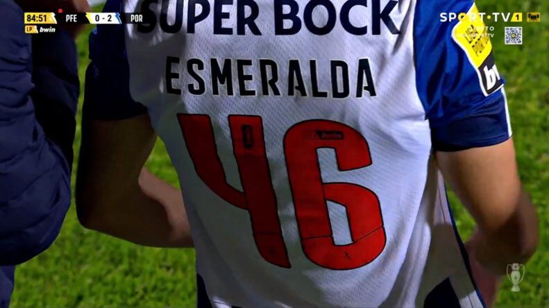 عکس| حرکت زیبای طارمی برای همتیمی داغدارش