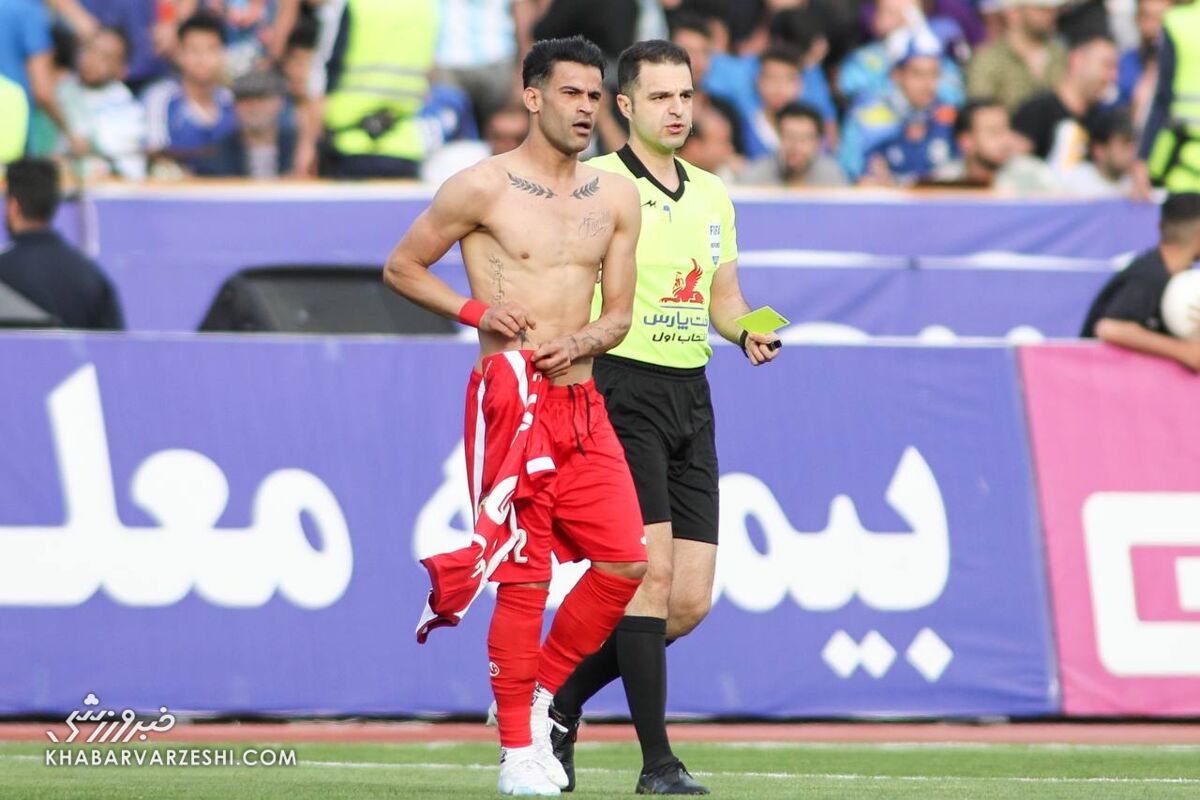 عکس| شیرینترین کارت زرد دربی ۱۰۰