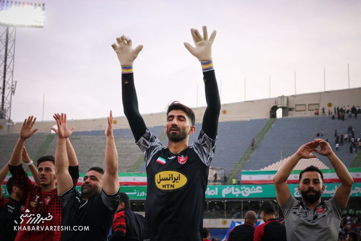 کشمکشهای بین بیرانوند و درویش؛ از درگیری لفظی با مدیربرنامه تا پیگیری و عیادت در بیمارستان/ سنگربان پرسپولیس اولتیماتوم داد؛ یا قرارداد جدید یا خداحافظ! کشمکشهای بین بیرانوند و درویش؛ از درگیری لفظی با مدیربرنامه تا پیگیری و عیادت در بیمارستان/ سنگربان پرسپولیس اولتیماتوم داد؛ یا قرارداد جدید یا خداحافظ!