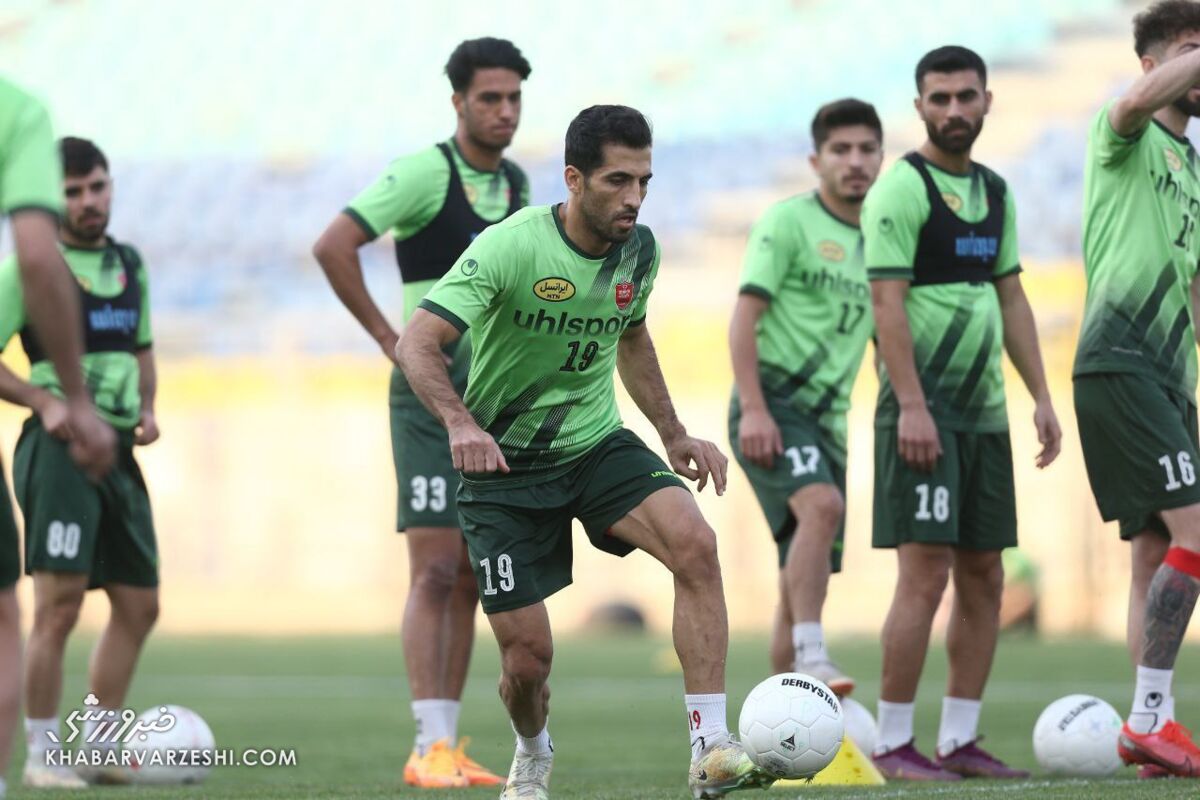 تمرین سنگین پرسپولیسیها در کاظمی/ یحیی از مهاجمها راضی بود تمرین سنگین پرسپولیسیها در کاظمی/ یحیی از مهاجمها راضی بود