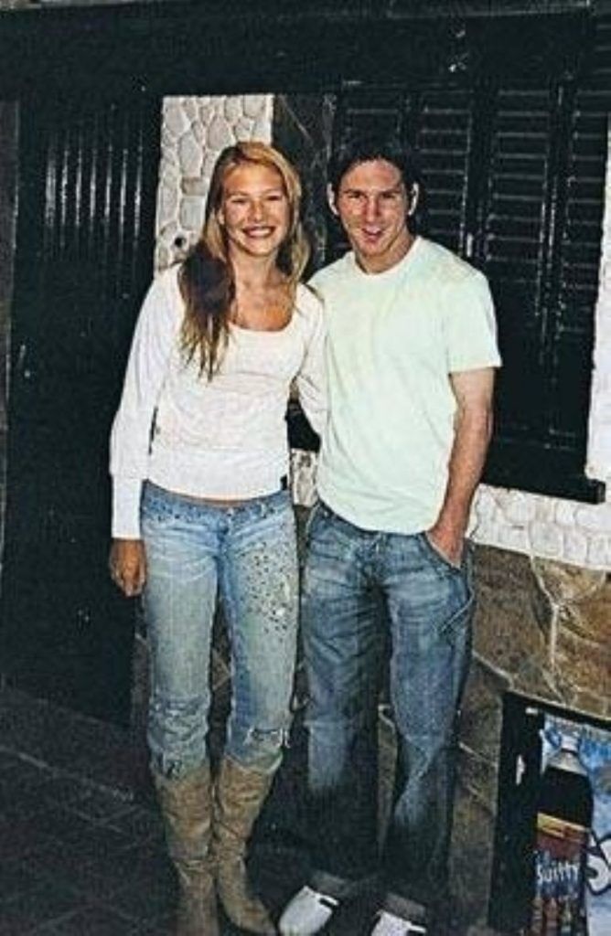 عکس| رابطه لیونل مسی و یک دختر زیر سن قانونی/ ستاره آرژانتنی به دردسر میافتد؟