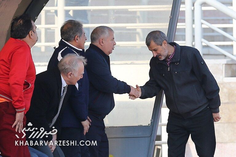 مایلی کهن: محرم نویدکیا را سرمربی پرسپولیس کنید/ باز هم می گویم برانکو مار خورده و افعی شده/ آن رئیس فدراسیون پر ادعا با احمدی نژاد مسابقه پنالتی داد و باخت!