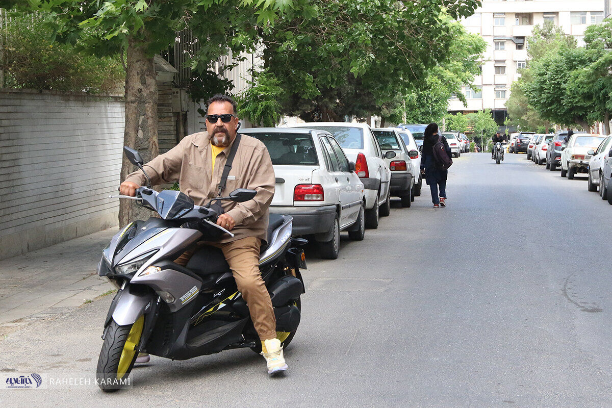 وحید قلیچ غلط می کند بیاید دورهمی پرسپولیسی ها؛ پروین او را راه نمی دهد/ یادش رفته شب ها می رفت دم در خانه علی آقا/ فکر کردی عقاب آسیا هستی؟ کفتر چاهی هم نیستی!