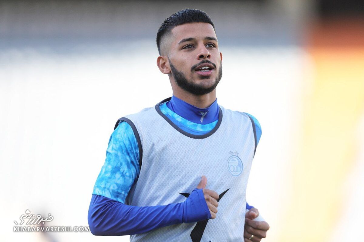 استقبال جالب یک بازیکن از قایدی/ ستاره استقلال به جمع شاگردان مجیدی ملحق شد +ویدیو استقبال جالب یک بازیکن از قایدی/ ستاره استقلال به جمع شاگردان مجیدی ملحق شد +ویدیو