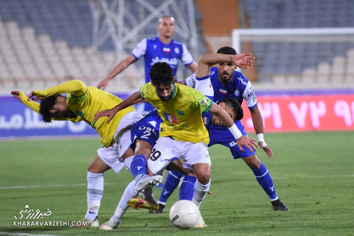 رفتار ساپینتو زشت بود حرف ویسی زشتتر/ استقلال تاقبل دربی نمره قبولی گرفت/ شانس قهرمانی ما فقط ۲۰ درصد است/ هیچ کس را متهم نمی کنم اما...